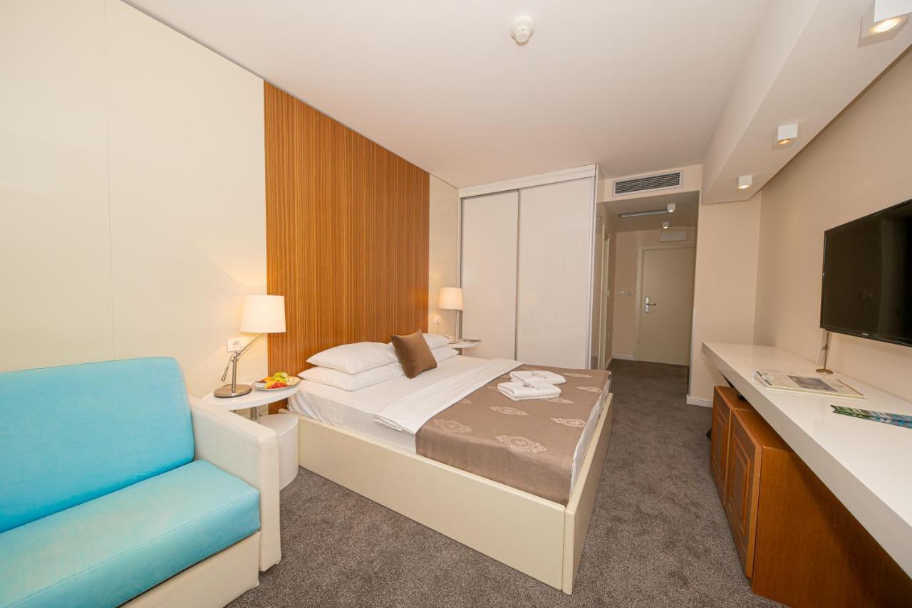 Aleksandar Rafailovici 4* Budva