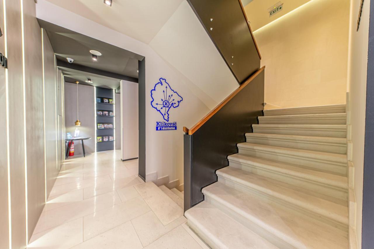 Aleksandar Rafailovici Otel 4*