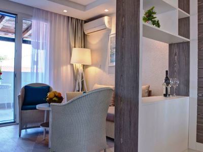 Aleksandar Rafailovici Otel 4*
